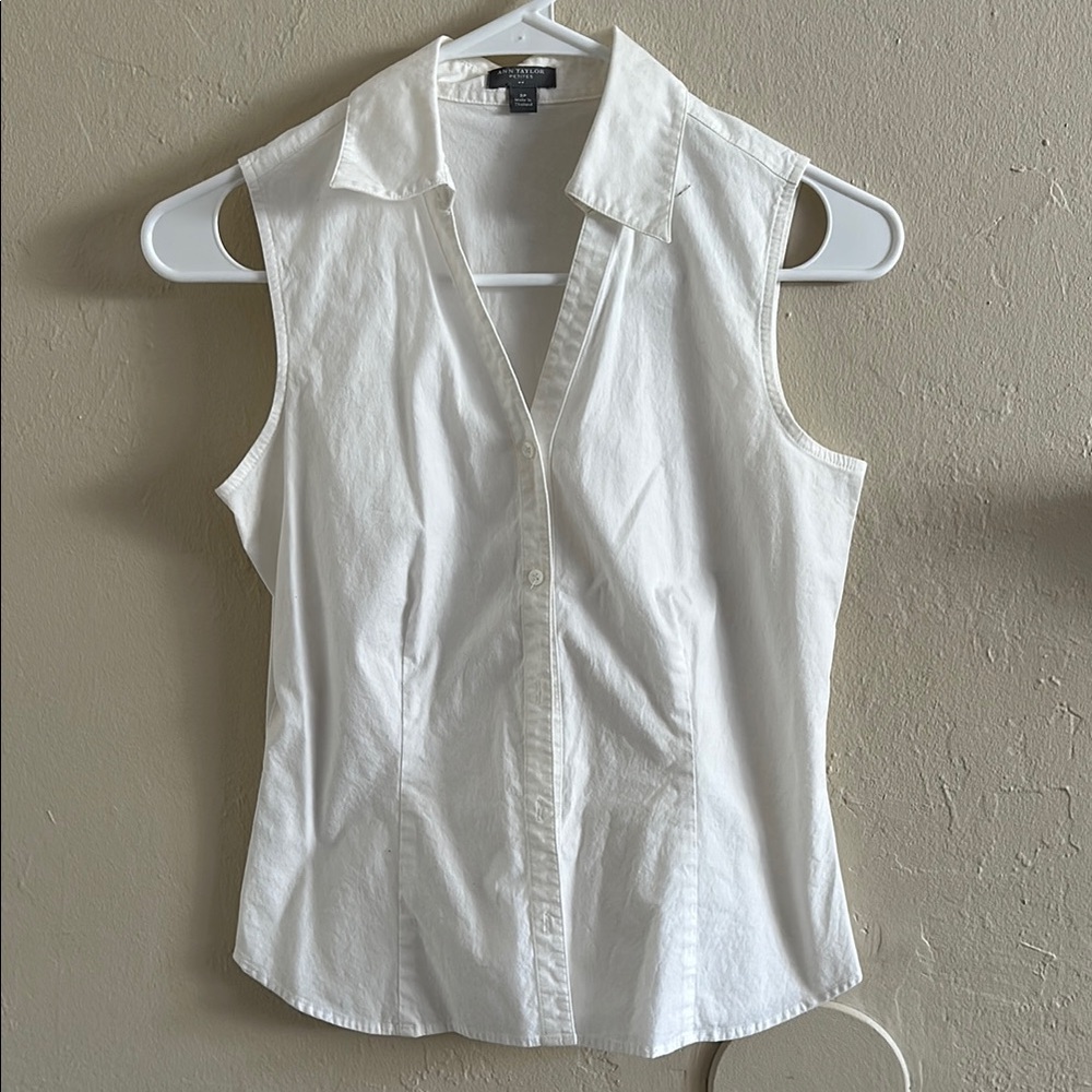 Ann Taylor White Sleeveless Button-Up Top